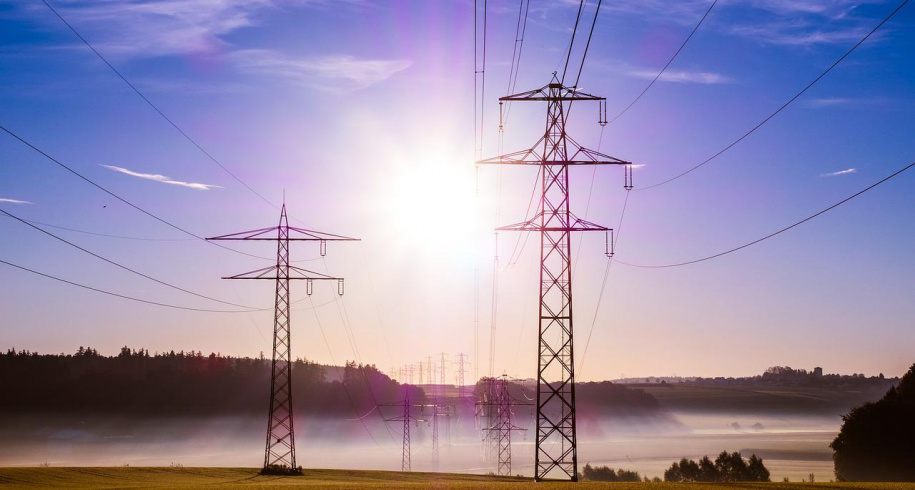 ÚRSO upozorňuje na dramatický nárast regulovaných cien elektriny pre domácnosti ak nebudú implementované pravidlá pre sprístupnenie zlacnenej elektriny z Memoranda so Slovenskými elektrárňami pre cieľových odberateľov 