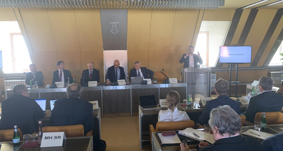 Úrad predstavil návrhy riešení pre rok 2024