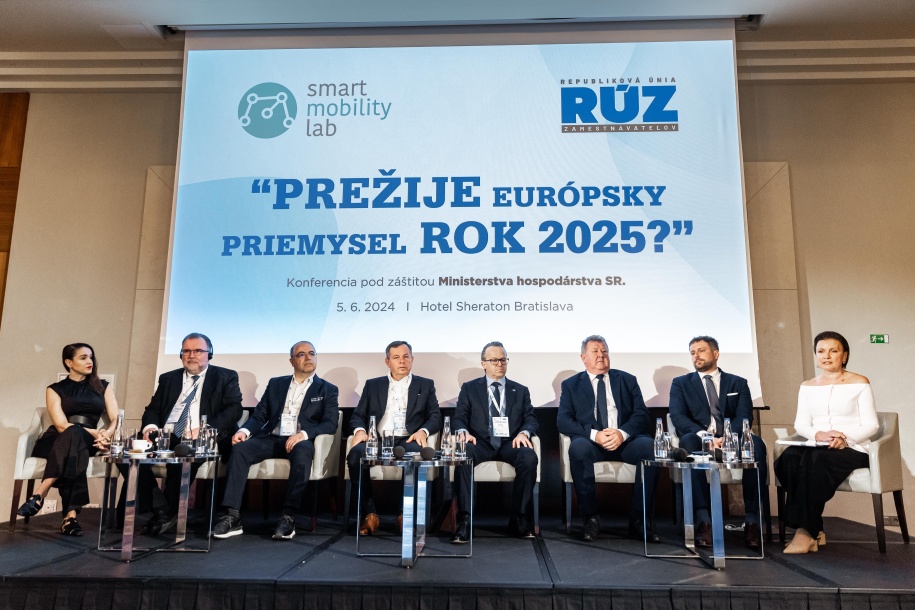 účastníci konferencie