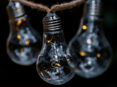 lightbulb-g43f8517c2_1280